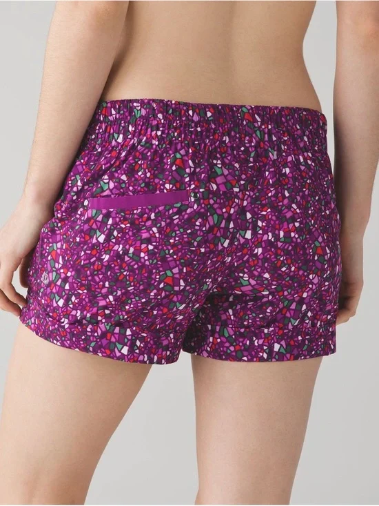 Lululemon Spring Break Away Short - Picture 2 of 5